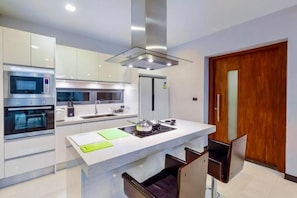 Private kitchen
