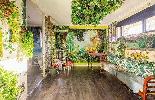 Enchanted rainforests room