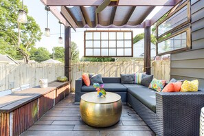 Welcome to Rosslyn Roost- your home away from home