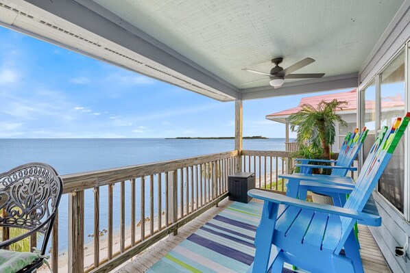 High seating for the best dolphin viewing