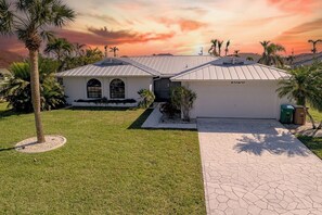 Newly installed Florida Style Roof