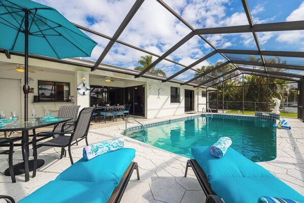 Heated, Saltwater Pool with Southern Exposure: enjoy the sunshine all day long! 