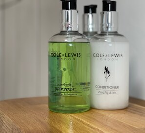 Bathroom amenities