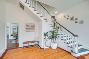 Entry | Staircase to 2nd Floor