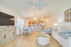 Living Room | Free WiFi | Central Heating & A/C