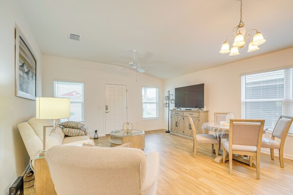 Wildwood Vacation Rental | 2BR | 2BA | 1,200 Sq Ft | 1 Step to Enter