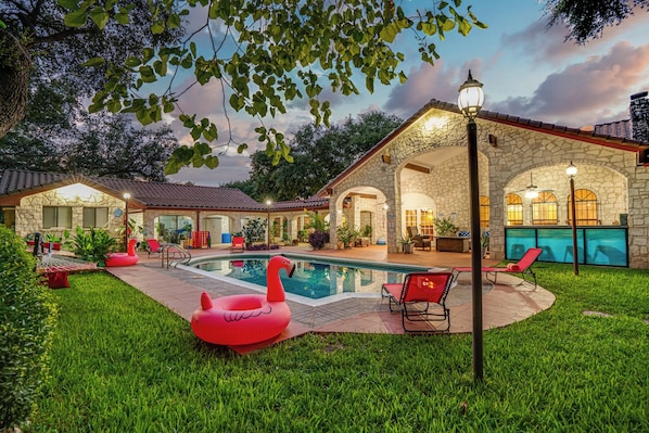 Pool