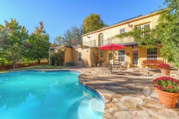 Large Pool and Backyard Oasis 