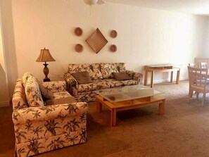 Living Room (1)