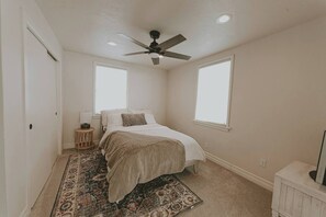 Second bedroom 