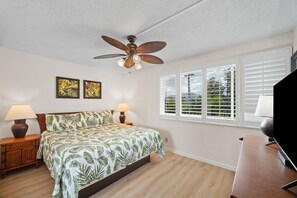 Cal King Bedroom with AC, Smart TV
