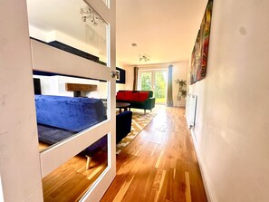 Lounge area - Tavener Close Bromborough