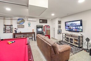 Spielezimmer