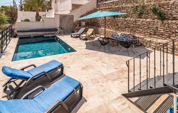 pool