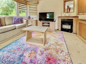 Living area | Shirley’s Haven - Emmotland Holidays, Driffield