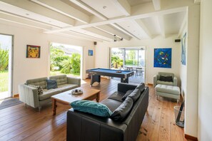 Spielezimmer