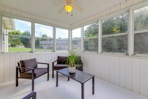 Furnished Sunroom