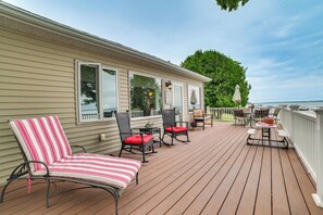 Deck | Waterfront