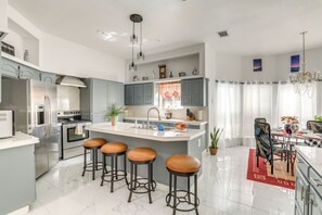 Kitchen | 1st Floor | Stainless Steel Appliances w/ Dishwasher | Breakfast Bar