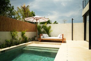 Private pool