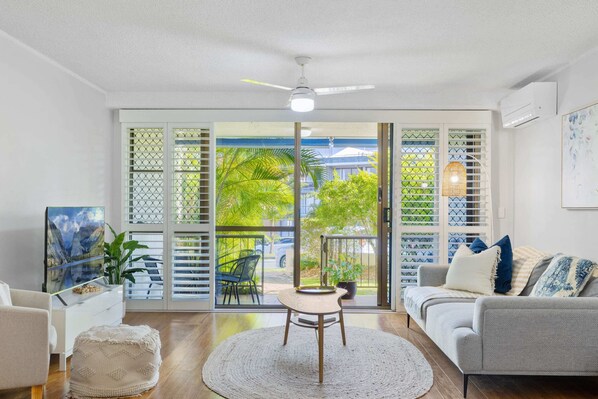 Welcome to Sealanes at Kings Beach.