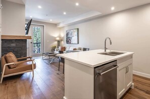 Chef's kitchen features all cooking essentials