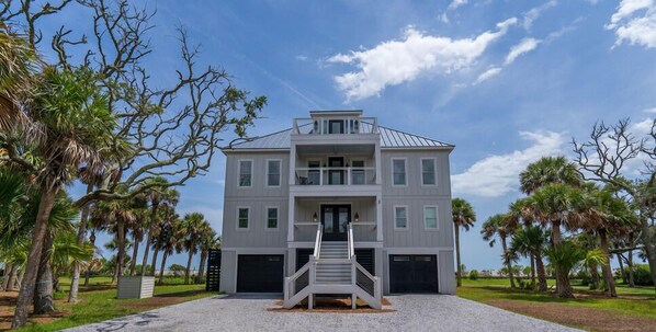 Welcome To Lowcountry Living!