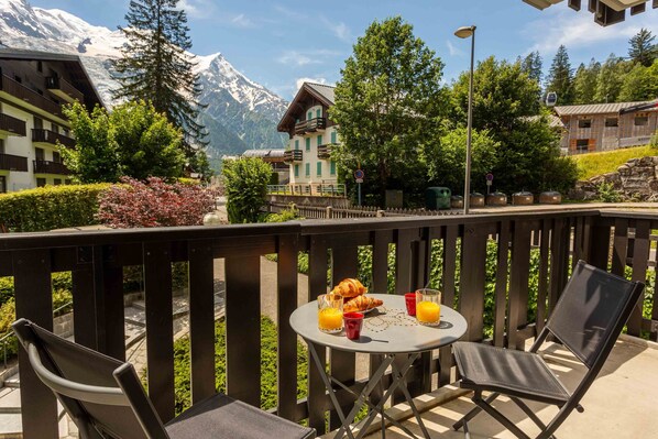 Balcony with Mont Blanc views
