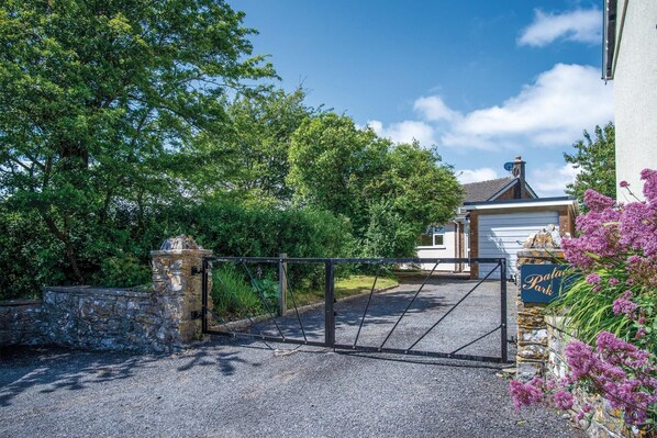Palace Park - 2 Bedroom Bungalow - Manorbier (20352)