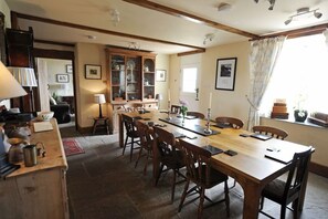 Upper Porthmawr - 5 Bedroom Cottage - Whitesands (19053)