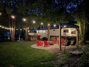So quiet and peaceful in the evening.
