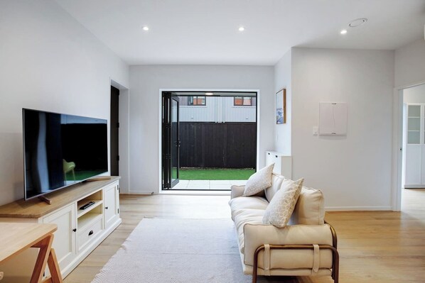 Open the bi-fold doors and invite the outdoors in.