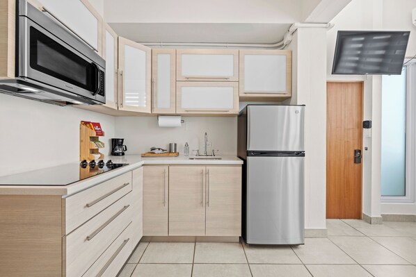 Fully-equipped kitchen, with everything you need.