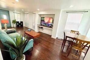 Living room (1)