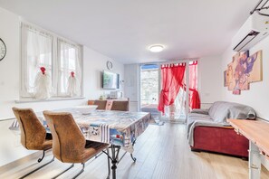 Living and dining room