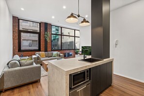 Kitchen/Living Area