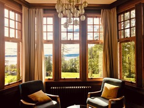 balvoniehouse.com
