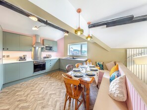 Kitchen/diner | St Peter’s Hideaway, Ruthin