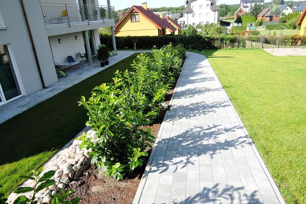 Garden [summer]