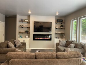 House 1 - living room with gas fireplace