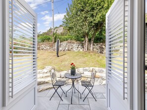 Sitting-out-area | Melin Y Wig, Brynrefail, Nr Caernarfon