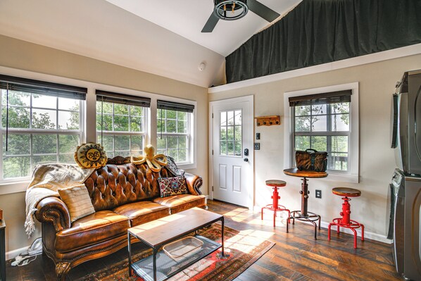 Brownwood Vacation Rental | 1BR | 1BA | 476 Sq Ft | Stairs Required