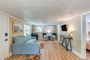 Living Room | Full Sleeper Sofa | Free WiFi | Mini-Split A/C & Heating