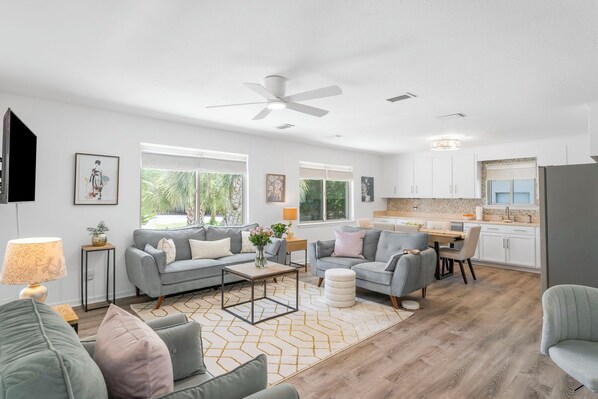 Main Living/Dining Area
