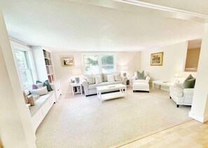 Quaint cozy three bedroom with large deck on river (419)