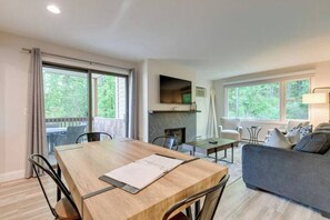 Modern pristine space in perfect Stowe location (2065)