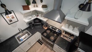 Cheerful Roomy Condo in Stowe close to mountain (2763)