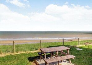 Castaways Oyster 8 Sea View (Pet) - Castaways Holiday Park, Bacton-on-Sea