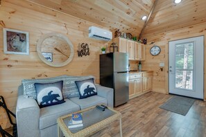 Studio | Free WiFi | DVD Player | Mini Split A/C & Heating Units | Kitchenette