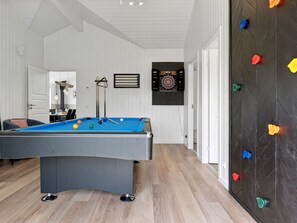 Spielezimmer
